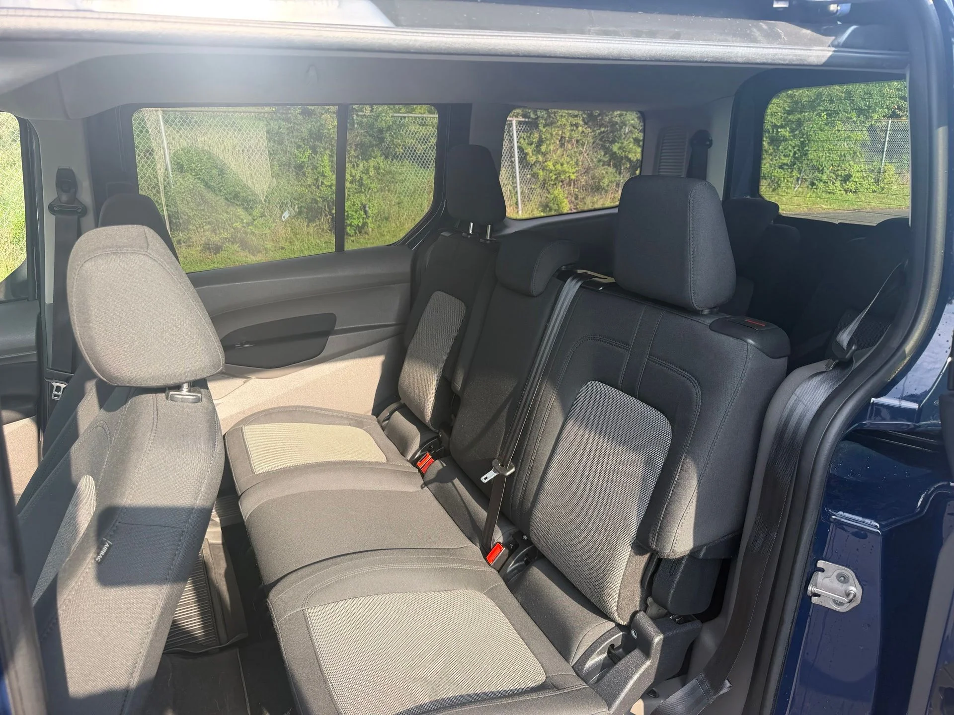 Used 2020 Blue Ford XL image 10