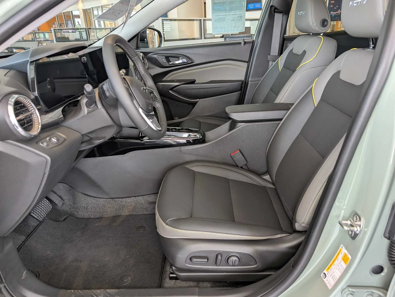2026 Chevrolet Trax Activ - Photo 4