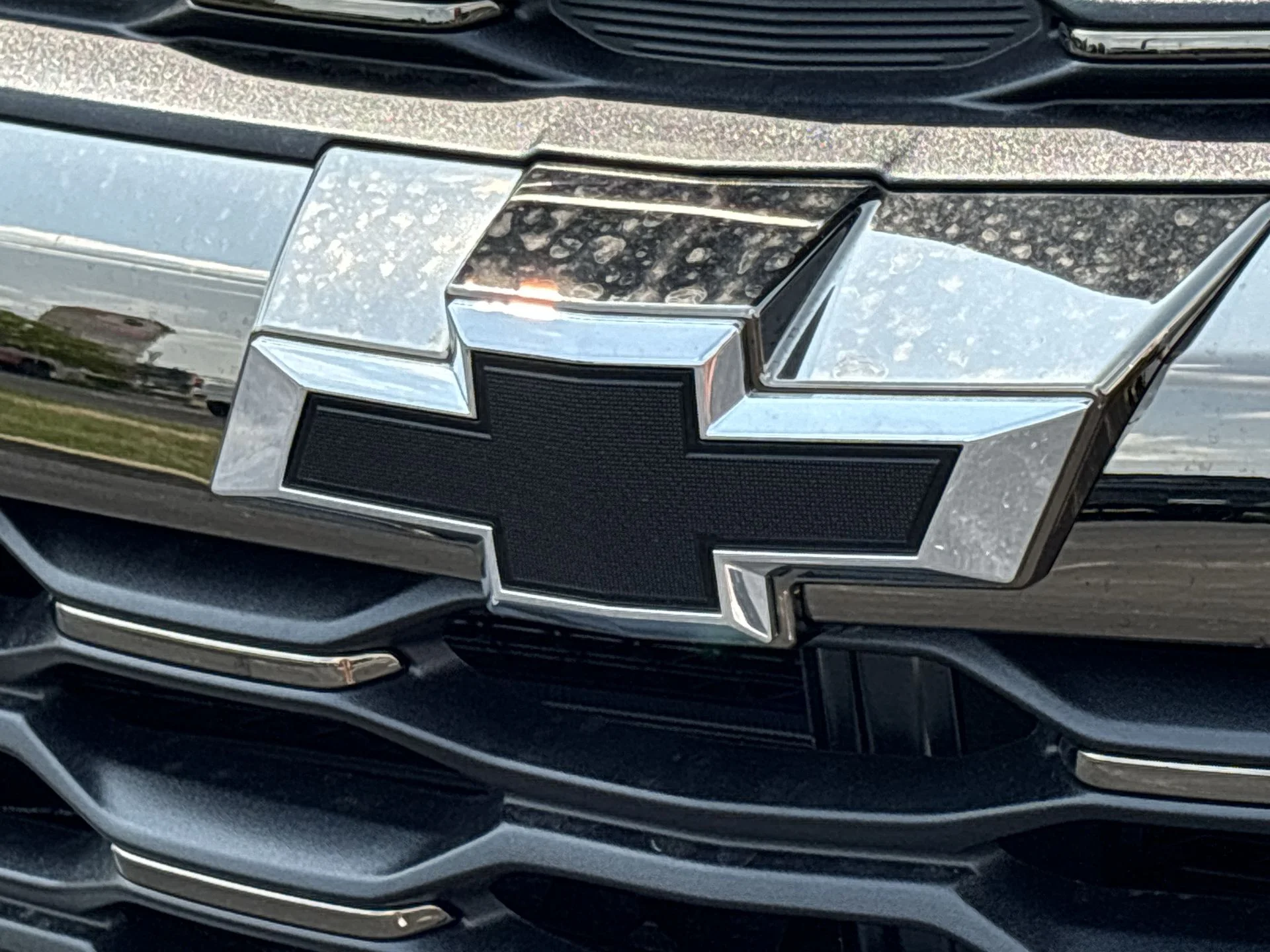 New 2025 Sterling Gray Metallic Chevrolet ACTIV image 57