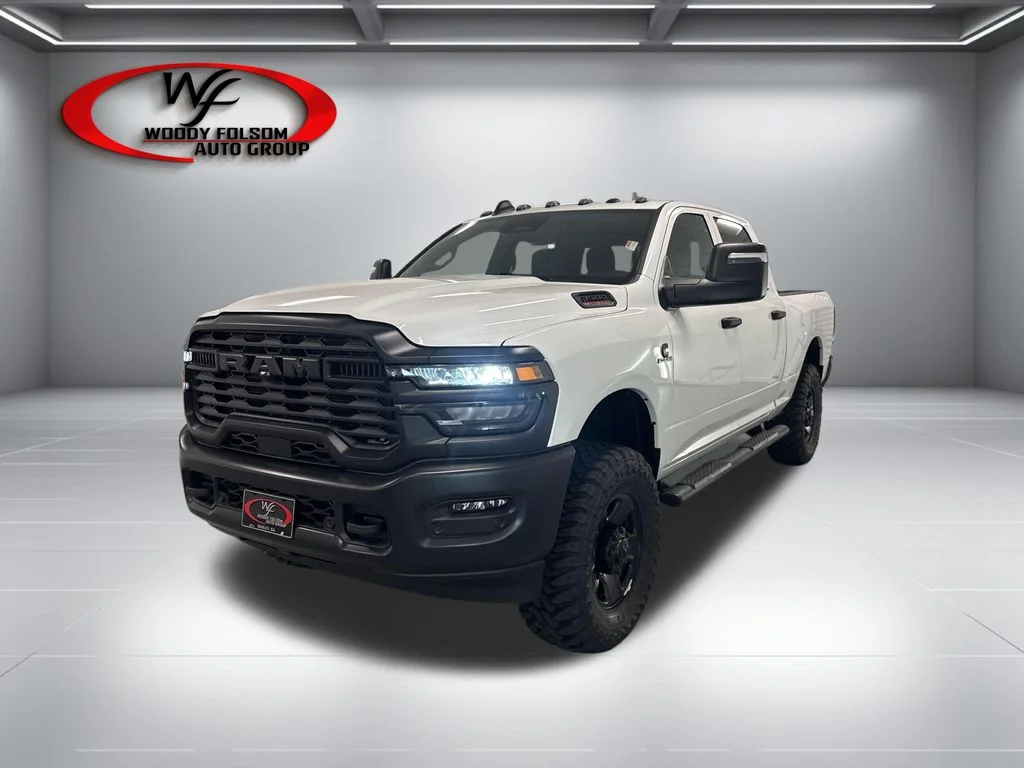 New 2026 Bright White Clear-Coat Exterior Paint RAM Tradesman image 18
