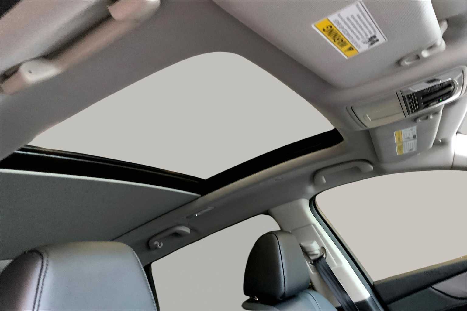 Used 2023 Platinum White Pearl Acura  image 10