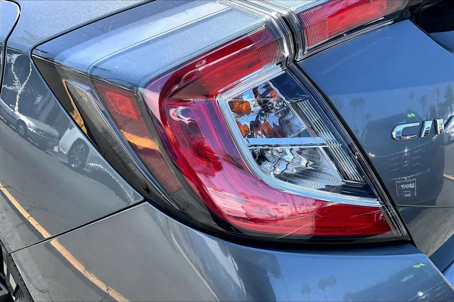 Used 2017 Polished Metal Metallic Honda EX image 28