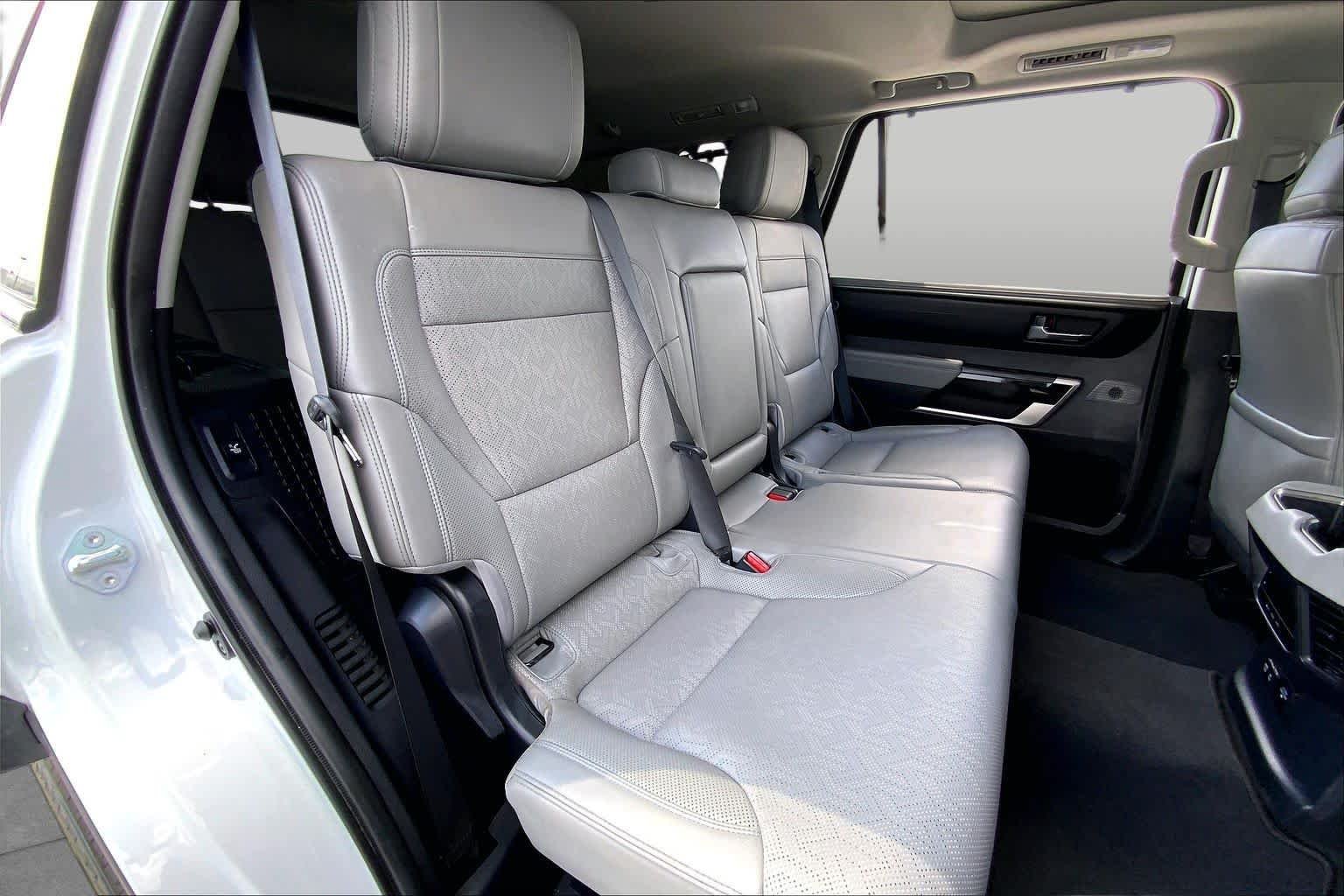 Used 2023 Wind Chill Pearl Toyota Limited image 19