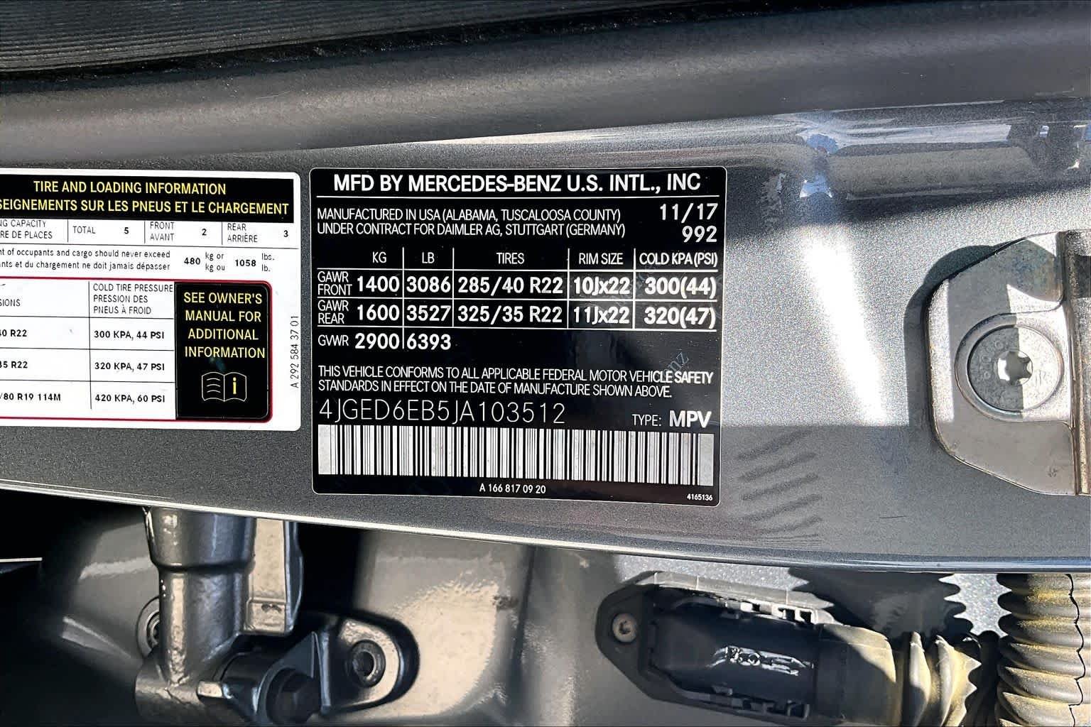 Used 2018 Selenite Grey Metallic Mercedes-Benz AMG® GLE 43 image 31