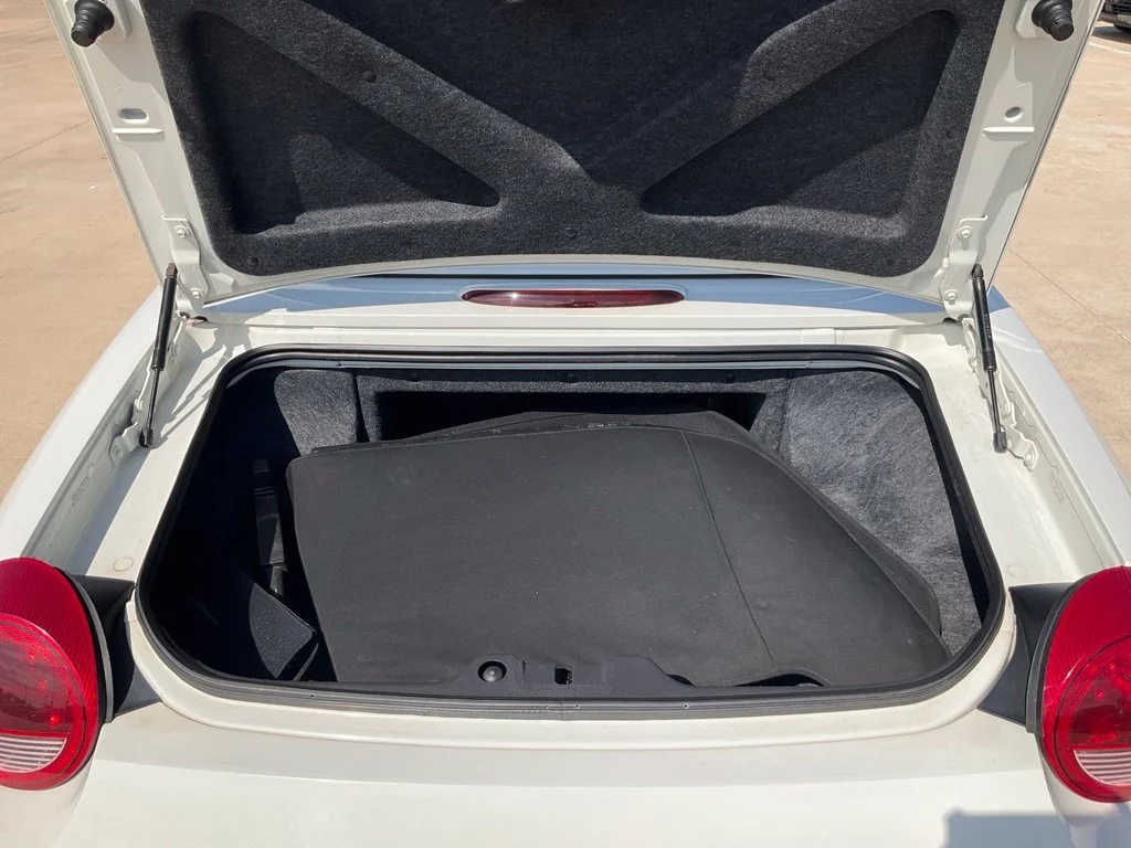 Used 2002 White Ford Base image 23