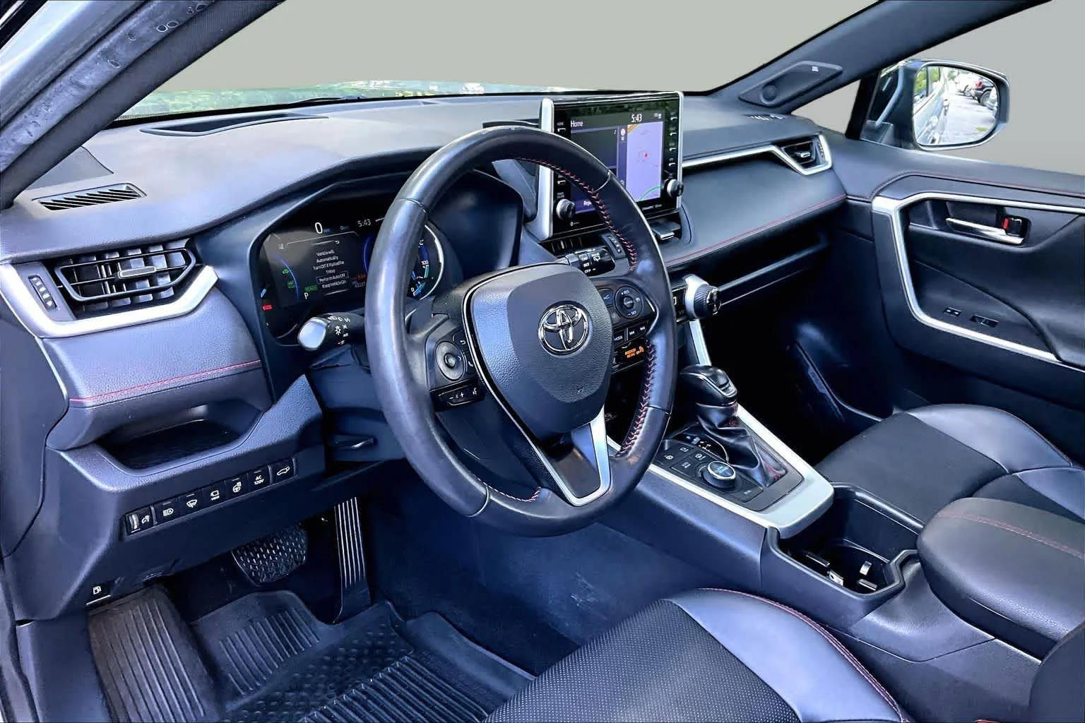 Certified Used 2022 Silver Sky Metallic/Midnight Black Metallic Toyota XSE image 17