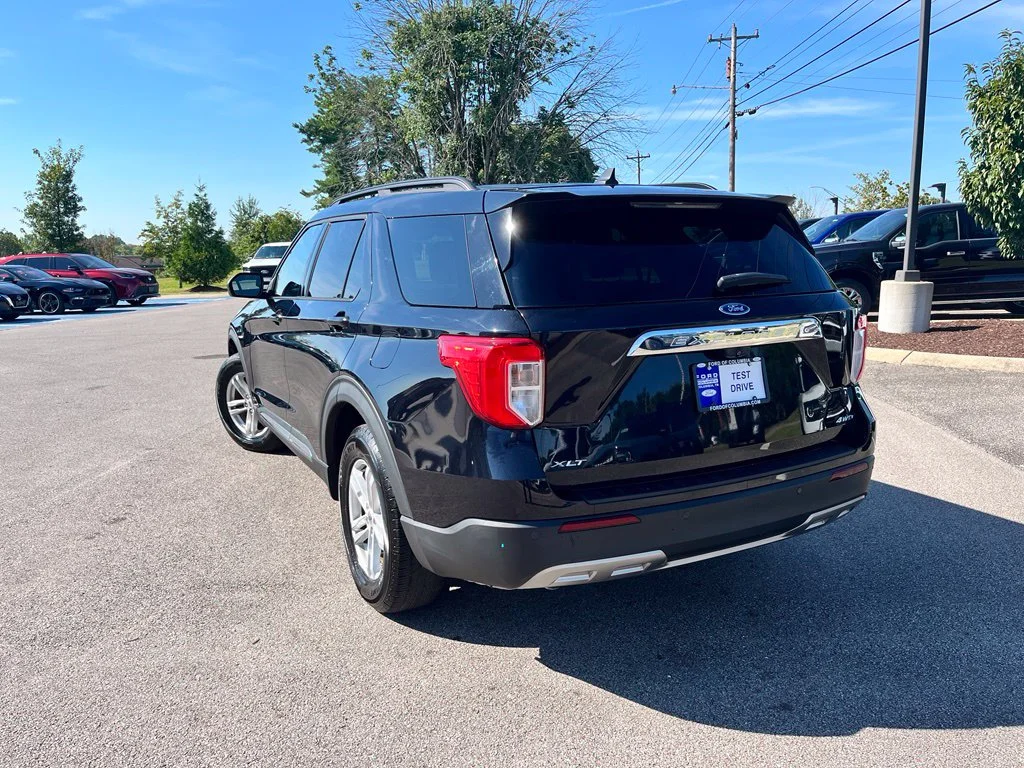 Used 2021 Black Ford XLT image 4