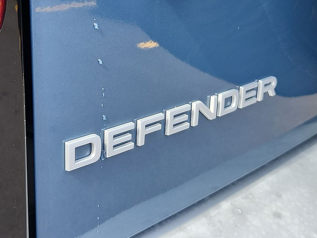 2025 Land Rover Defender S - Photo 32