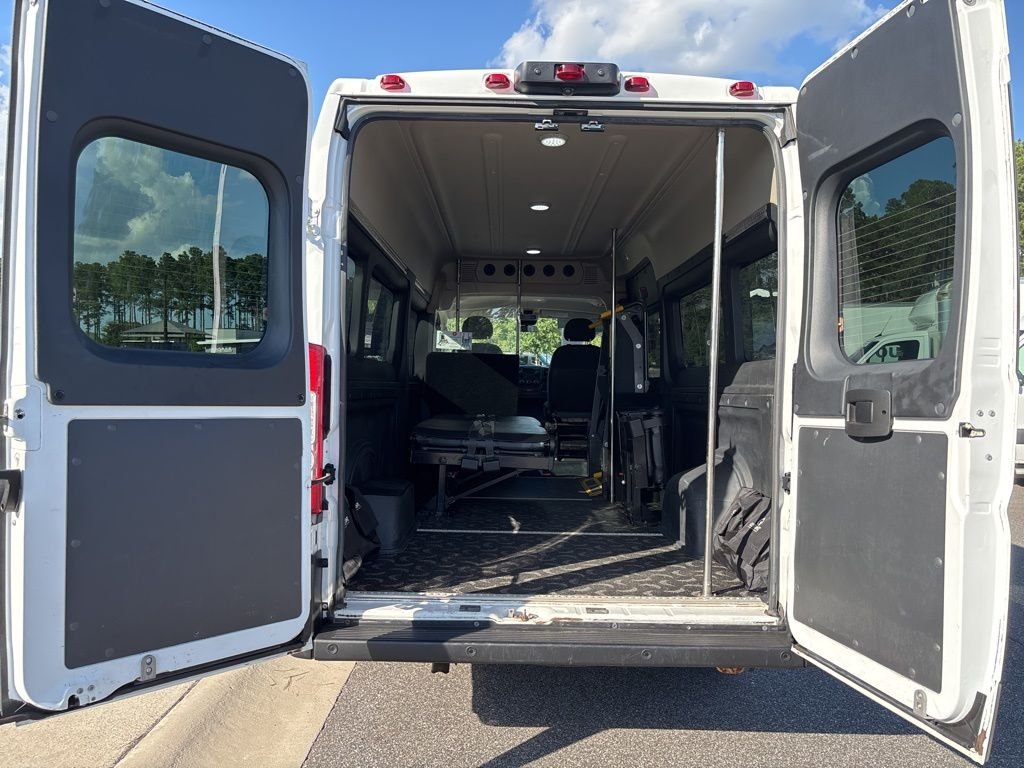 Used 2019 White Ram High Roof image 18