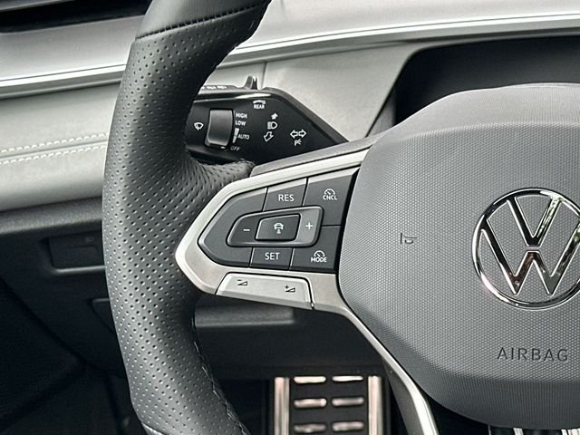 New 2026  Volkswagen 2.0T SE R-Line Black image 25