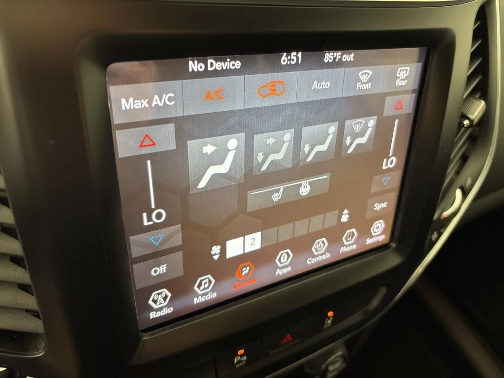 Used 2021 Gray Jeep Latitude Lux image 34