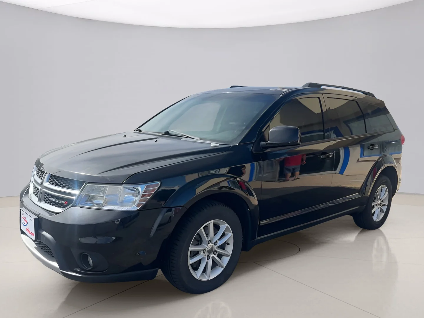 Used 2017 Black Dodge SXT image 4