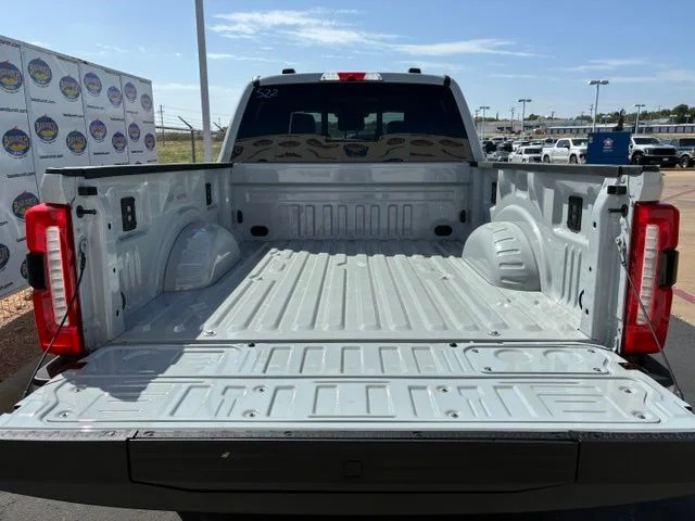 New 2026 Avalanche Ford Lariat image 6