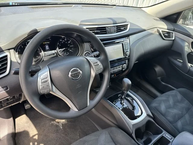 Used 2016 Gray Nissan SV image 16