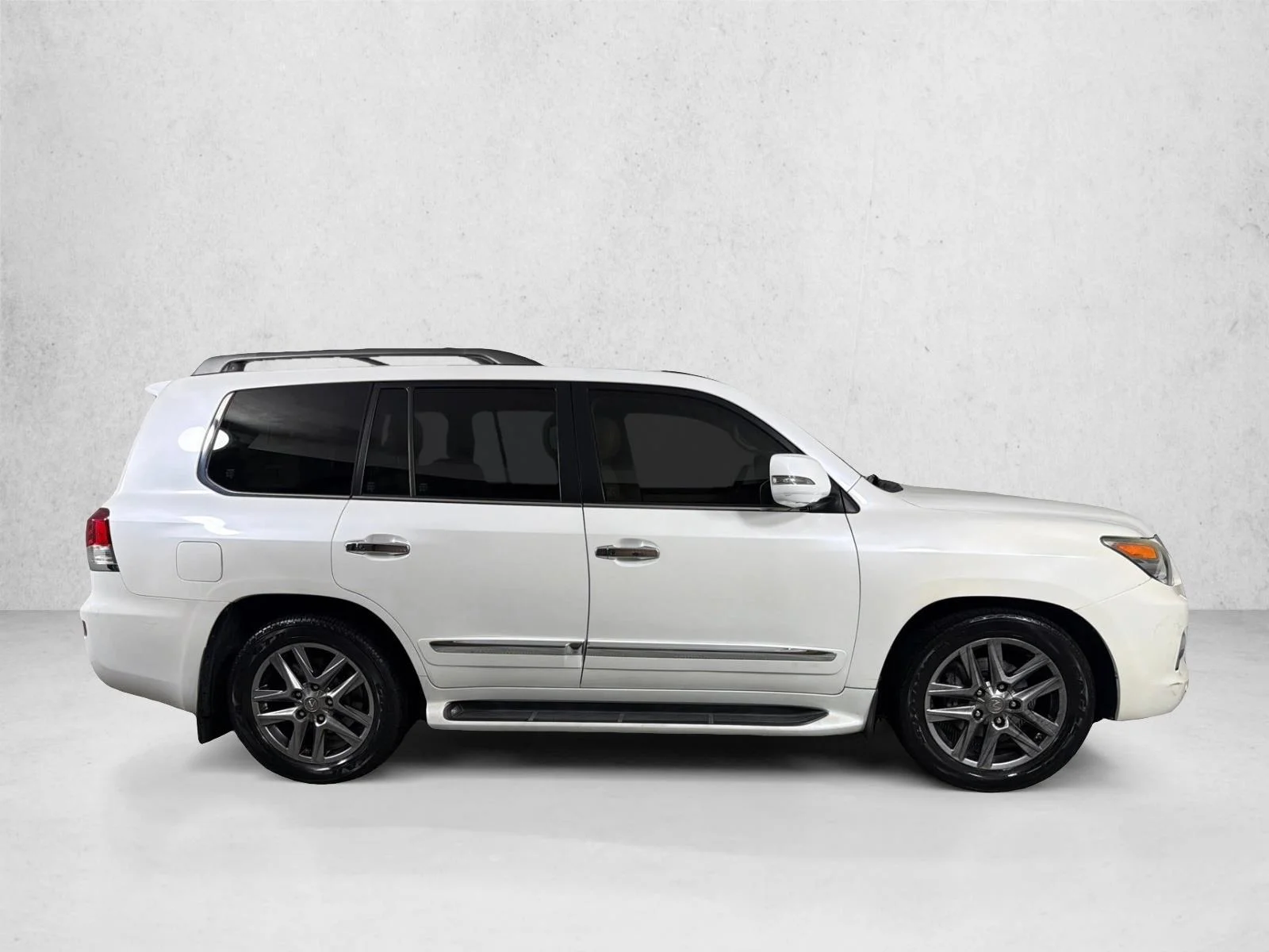 Used 2013 Starfire Pearl Lexus  image 4