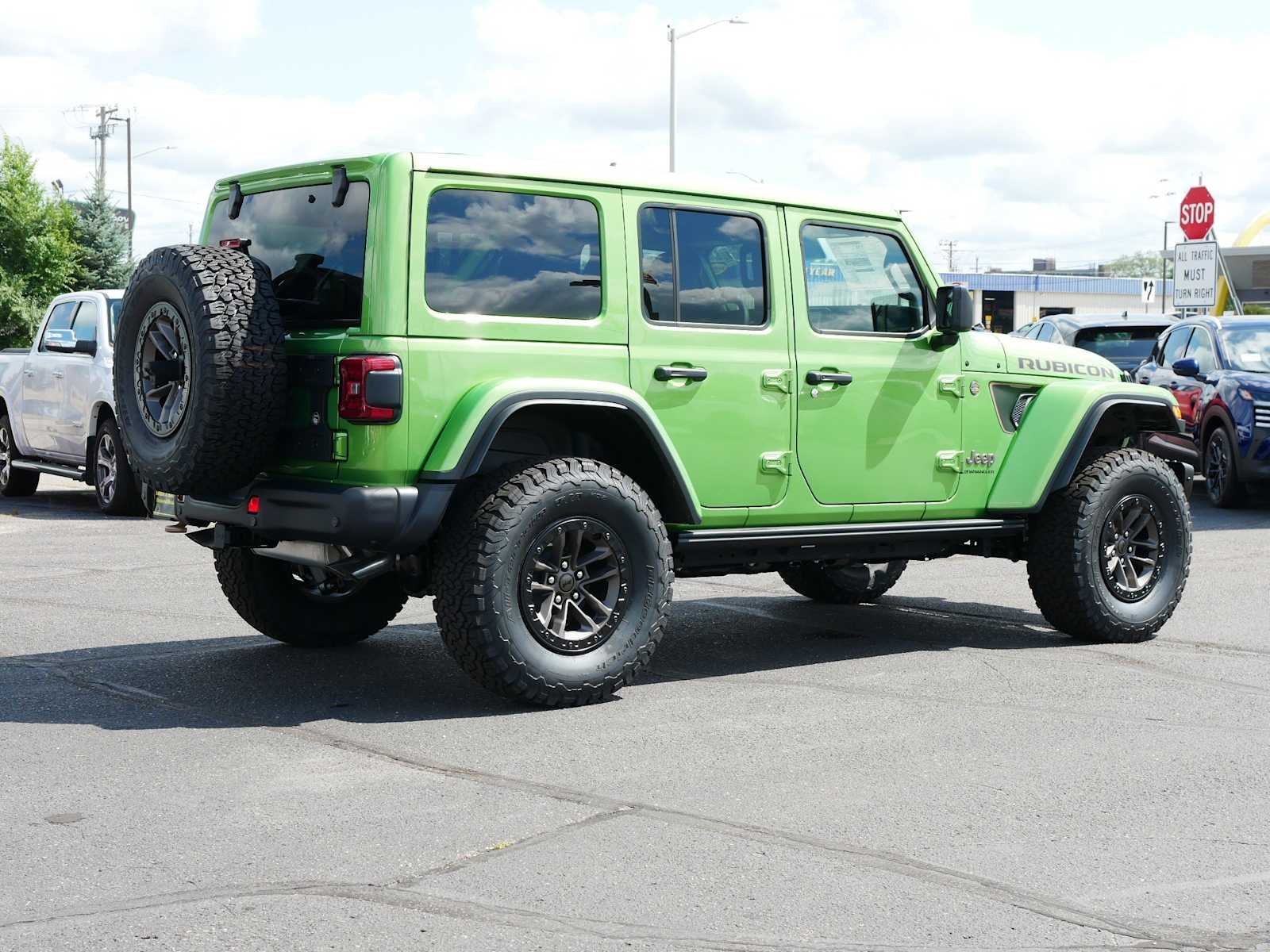 New 2025 Mojito Clear-Coat Exterior Paint Jeep Rubicon 392 Final Edition image 7