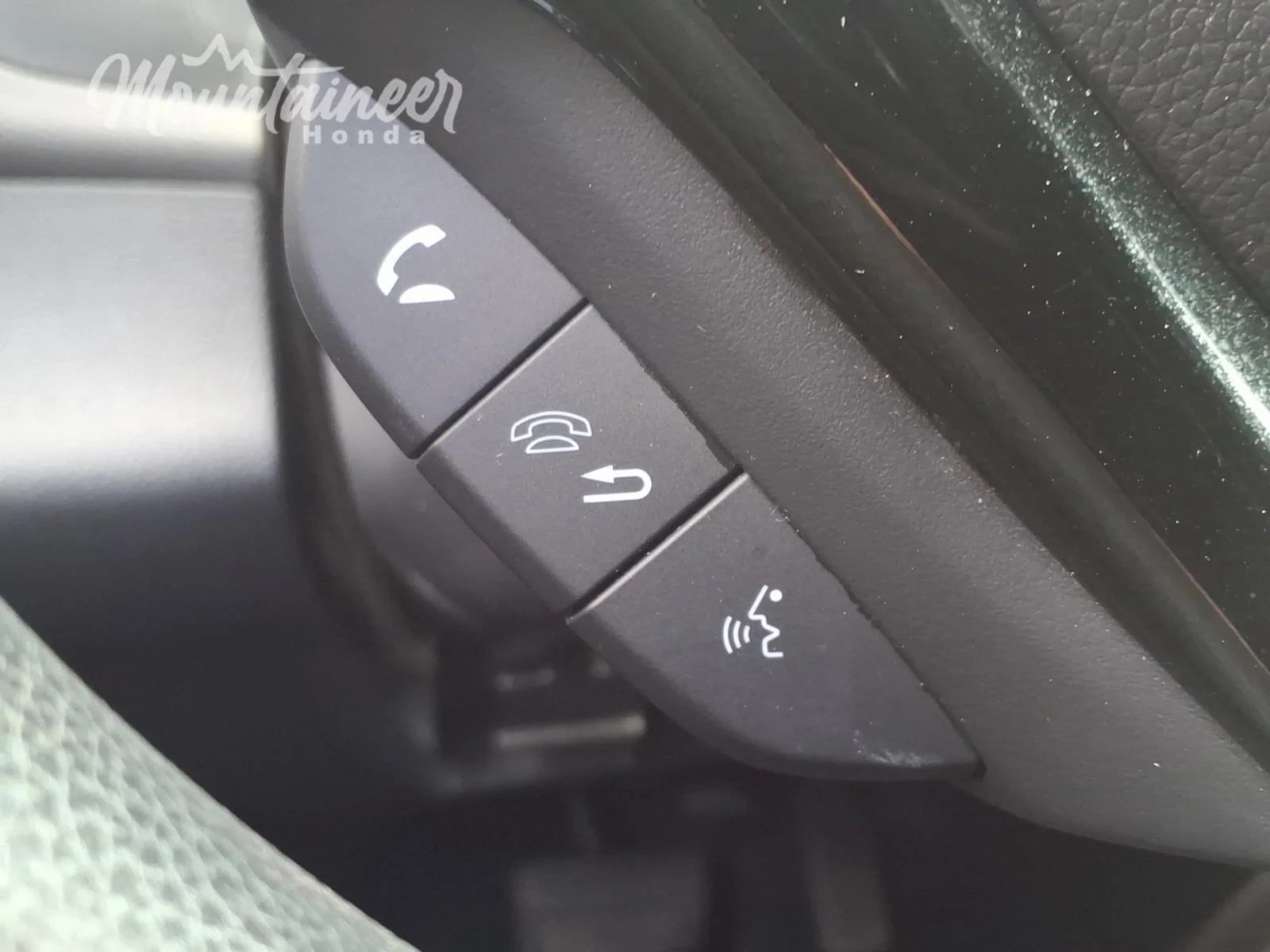 Used 2022 Modern Steel Metallic Honda LX image 26