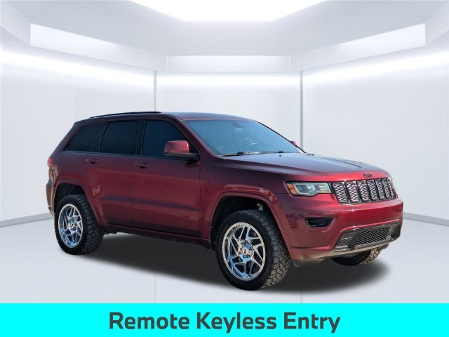 Used 2021 Red Jeep Laredo X image 9