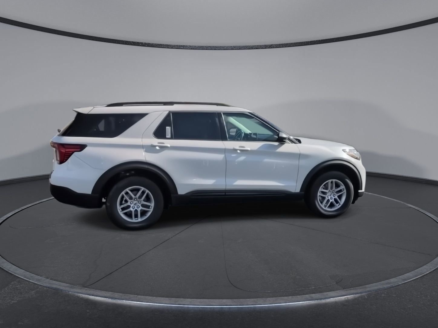 New 2026 Star White Ford Active image 9