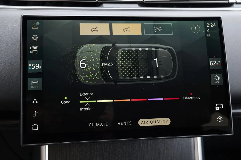 New 2026 Fuji White Land Rover SE image 24