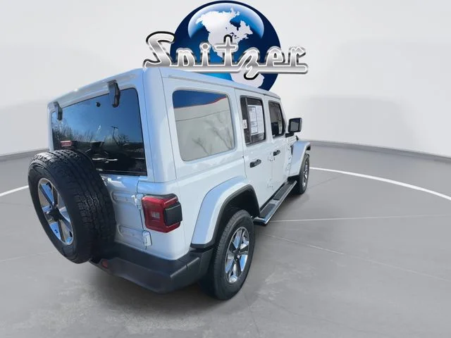 Used 2021 White Jeep Unlimited Sahara image 9
