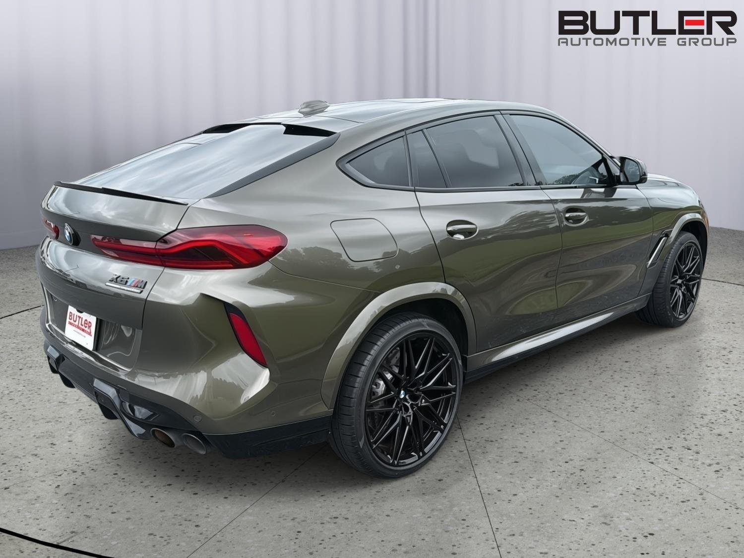 Used 2023 Manhattan Green Metallic BMW  image 6
