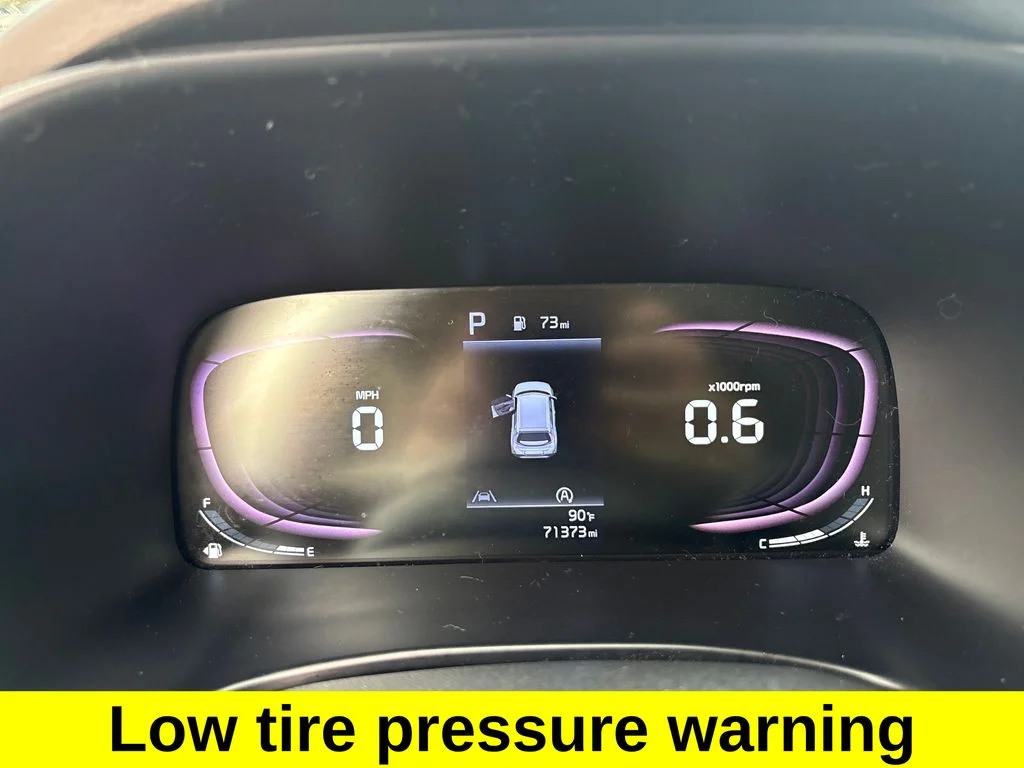 Certified Used 2023 Gray Kia LX image 28