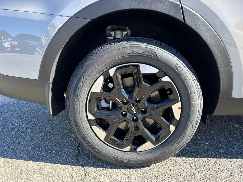 New 2026 Gray Kia S image 18