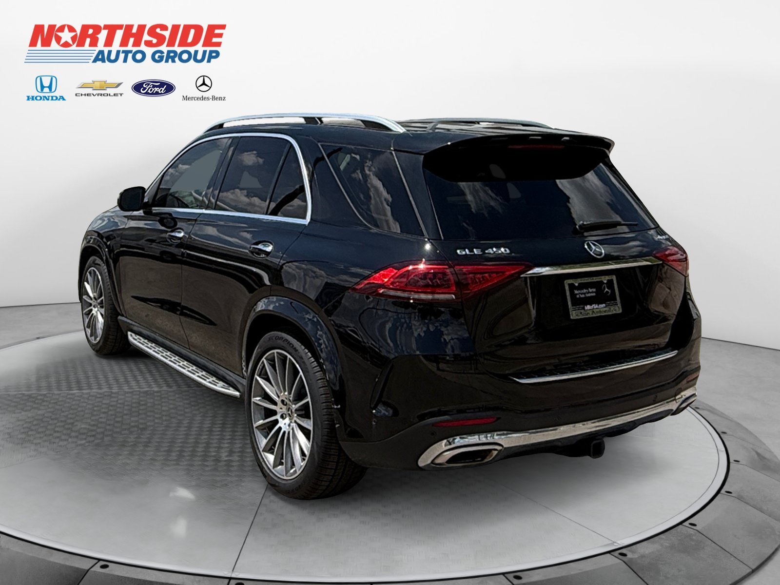 Certified Used 2022 Black Mercedes-Benz GLE 450 image 5