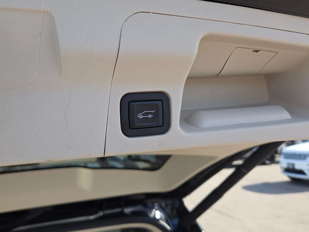 Used 2023 Black GMC Denali image 19
