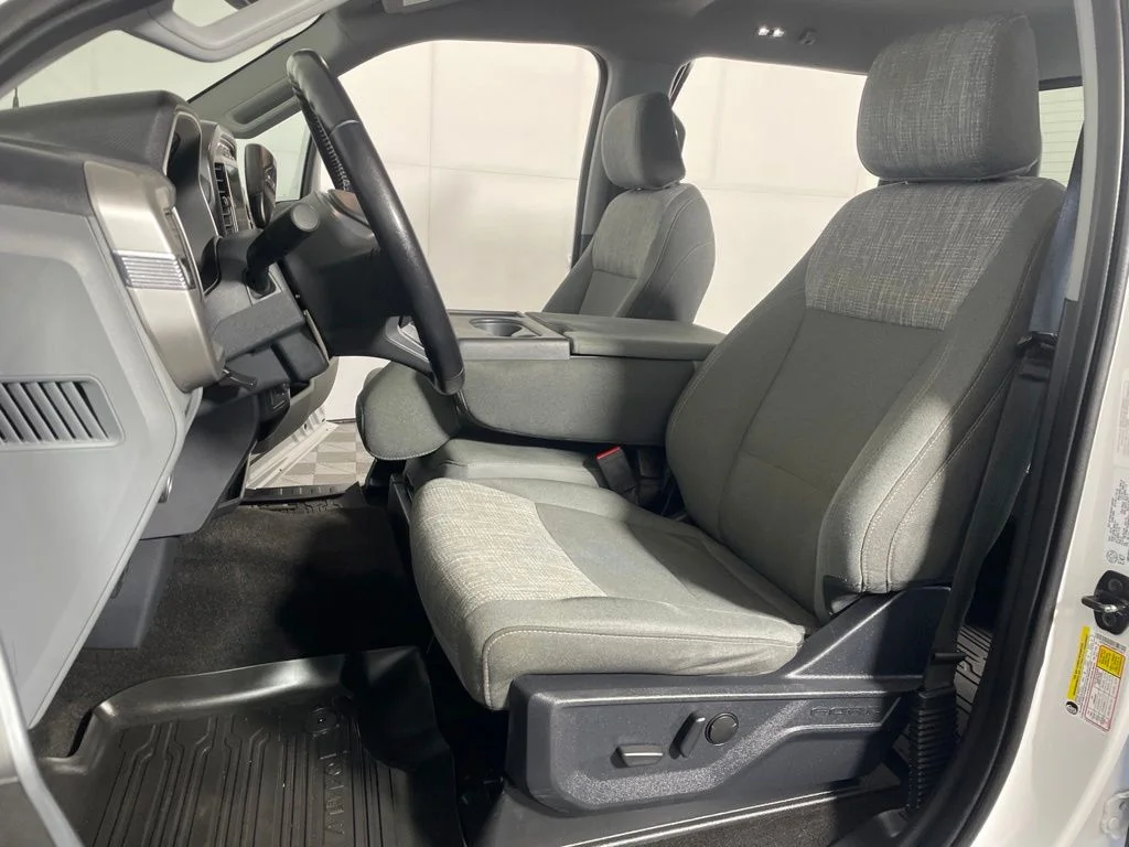Used 2022 Oxford White Ford XLT image 11