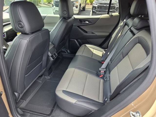 2027 Chevrolet Equinox LT - Photo 7