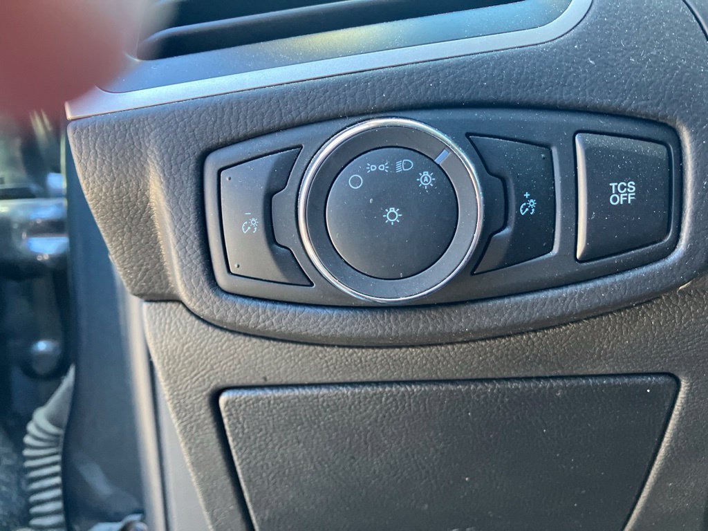 Used 2024 Blue Ford SE image 11