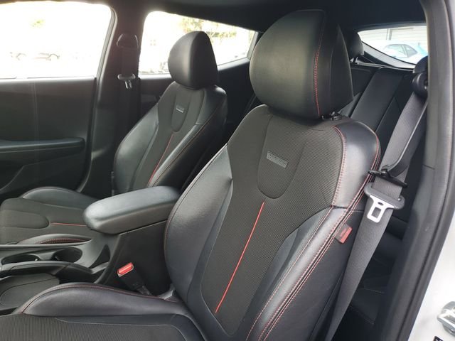 2020 Hyundai Veloster Premium - Photo 11
