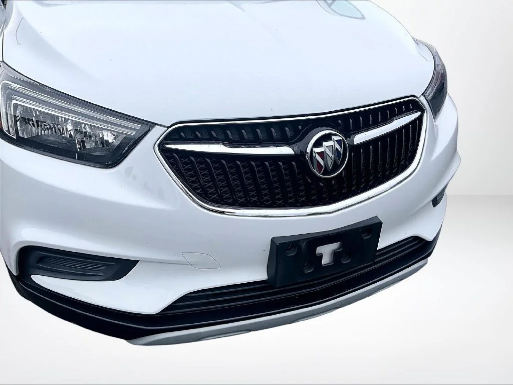 Used 2018 White Buick Preferred image 26