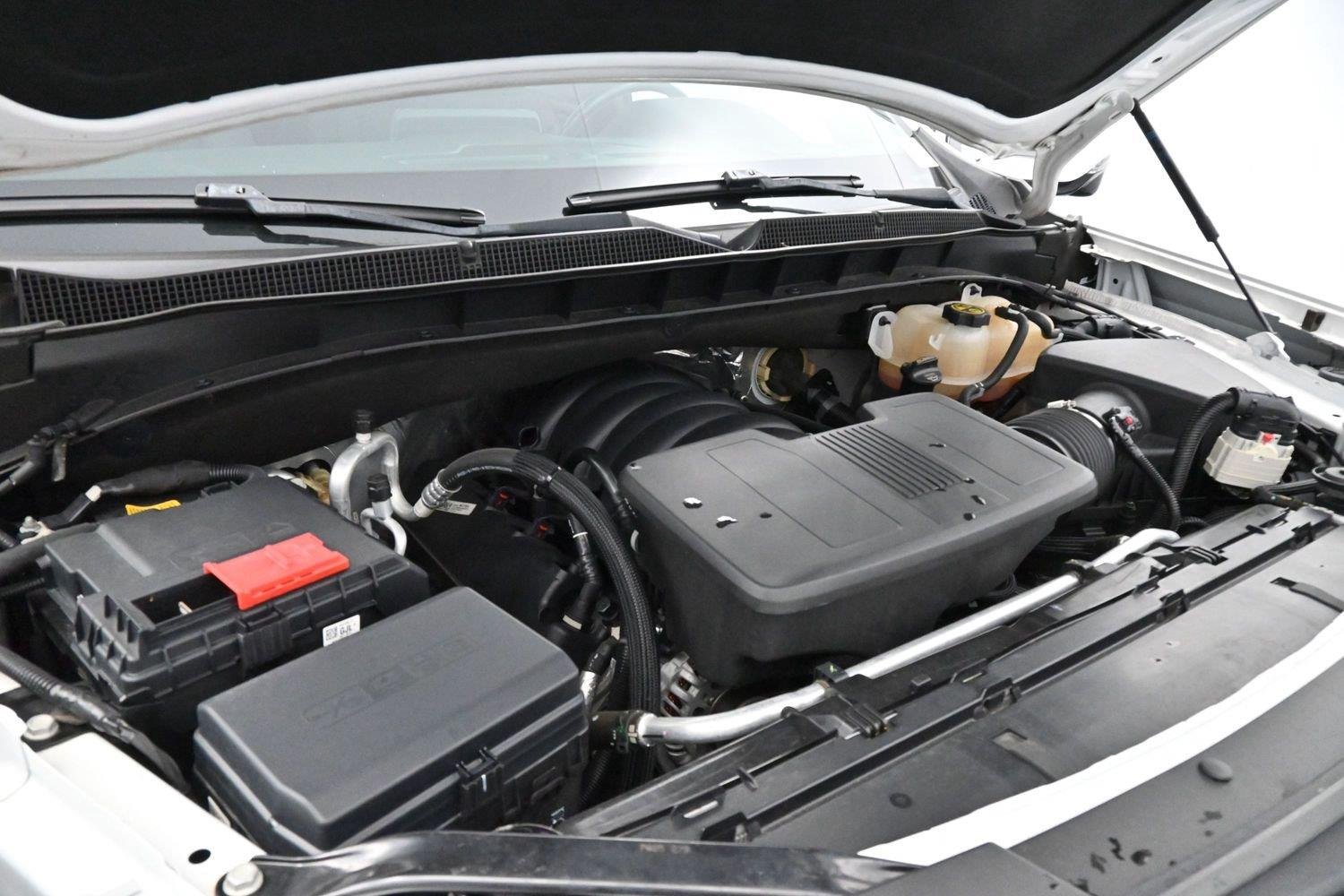 Used 2022 Summit White Chevrolet RST image 34