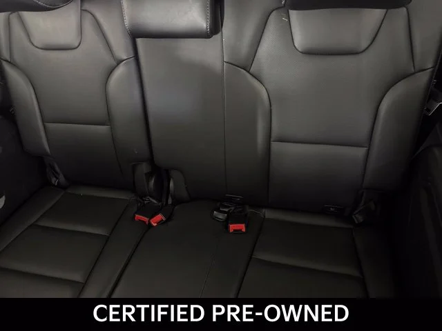 Used 2025 Black Kia S image 31