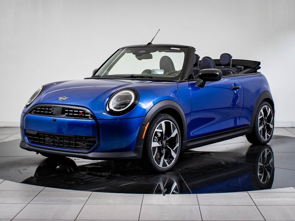 2026 Mini Cooper S Iconic photo 2