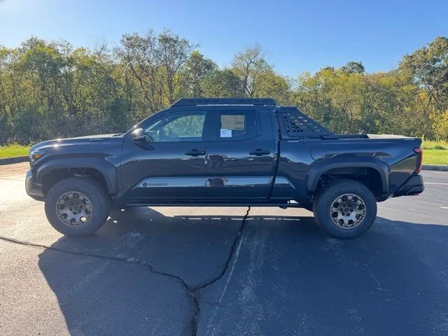 2025 Toyota Tacoma Trailhunter - Photo 7