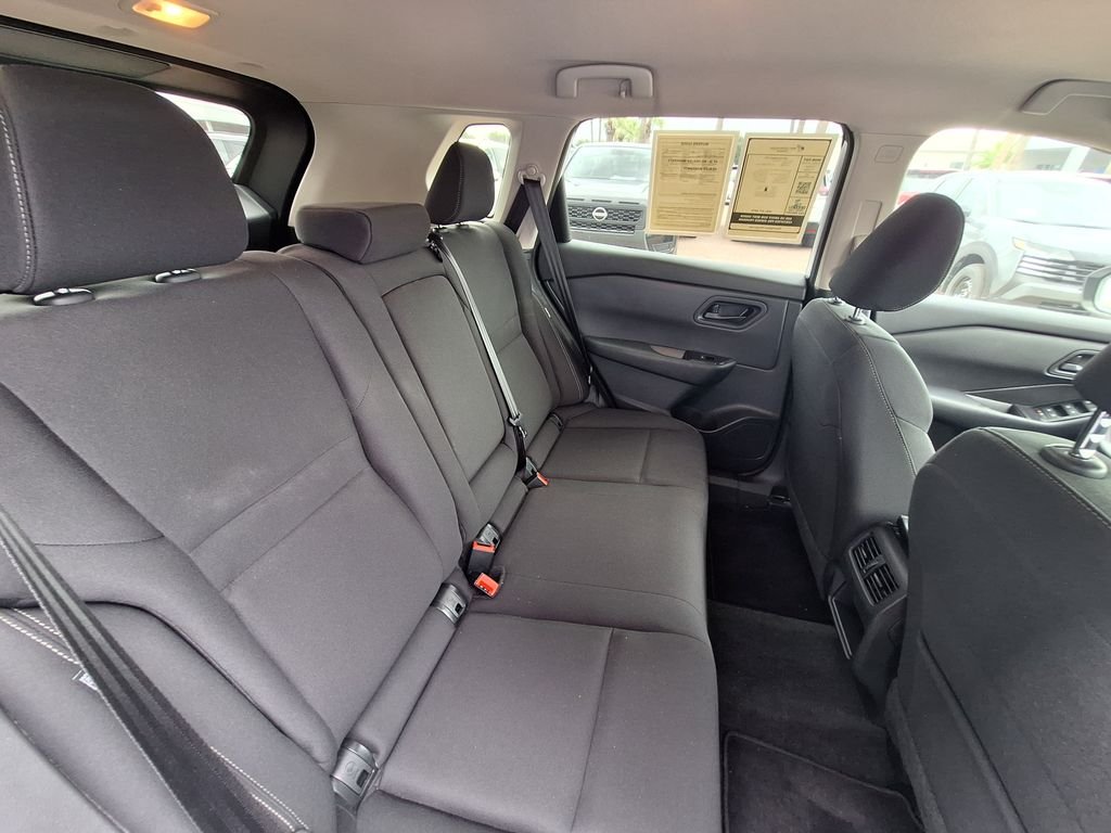 Used 2025 White Nissan S image 26