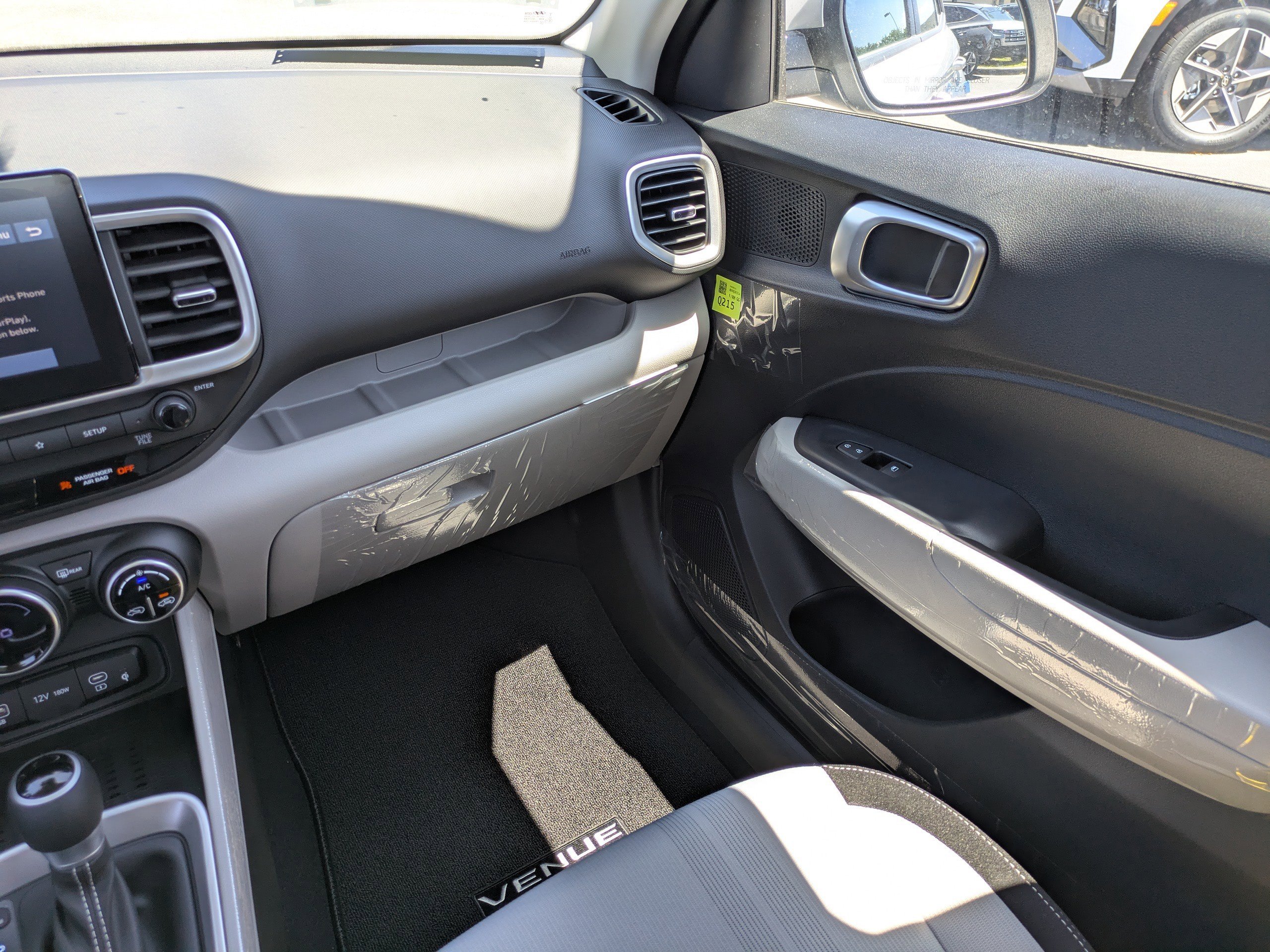 New 2026 Shimmering Silver Hyundai SEL image 43