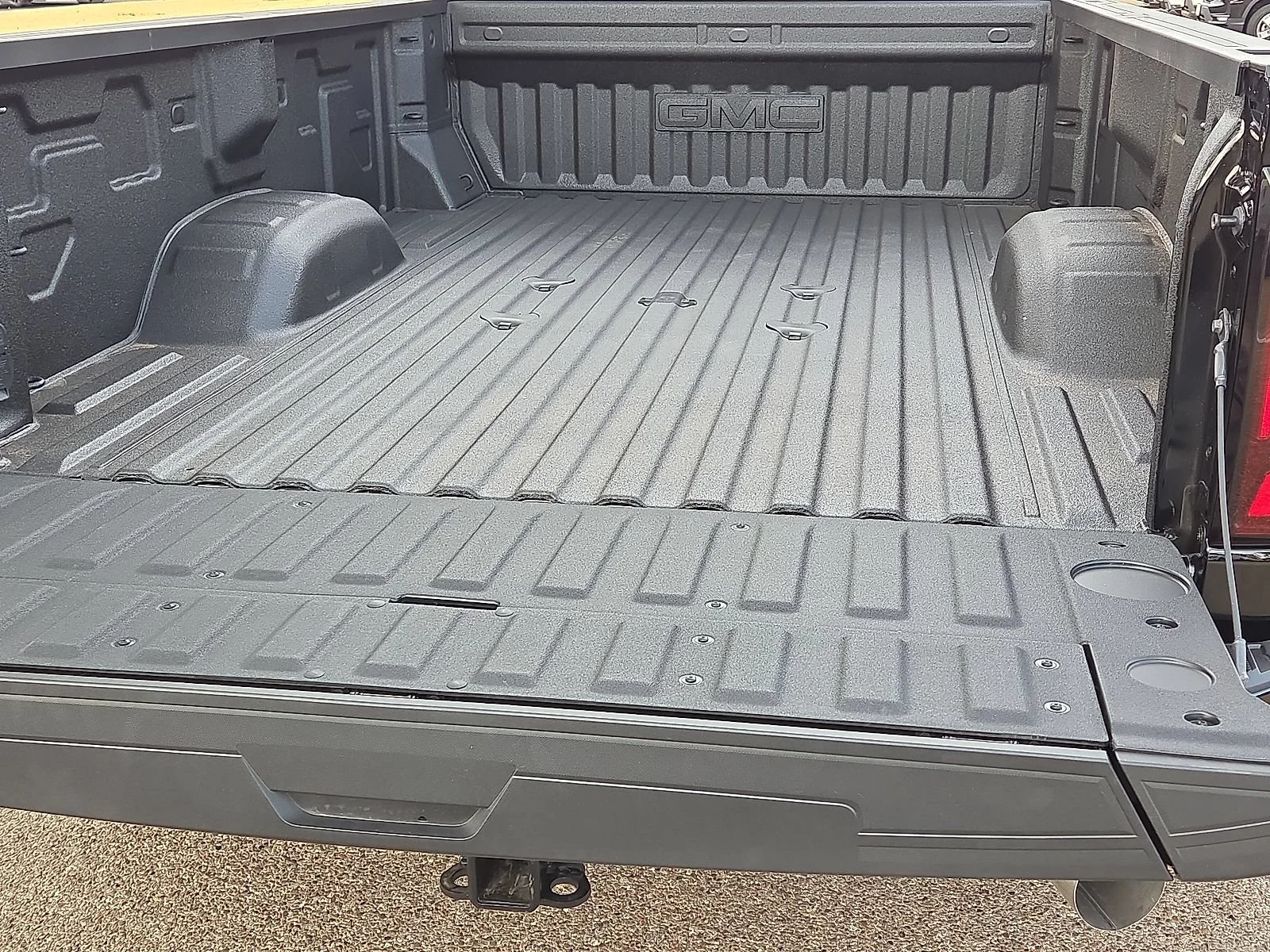 2026 GMC Sierra 3500HD Denali - Photo 8