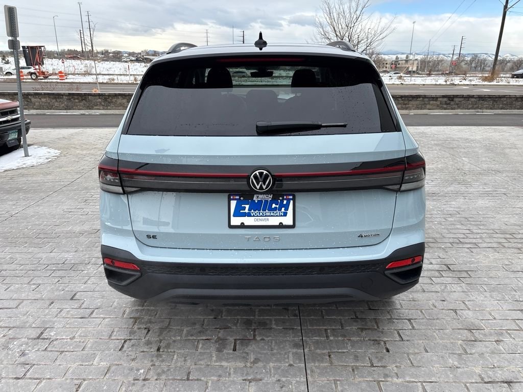 New 2026 Monument Gray w/Dp Blk Rf Volkswagen 1.5T SE Black image 4