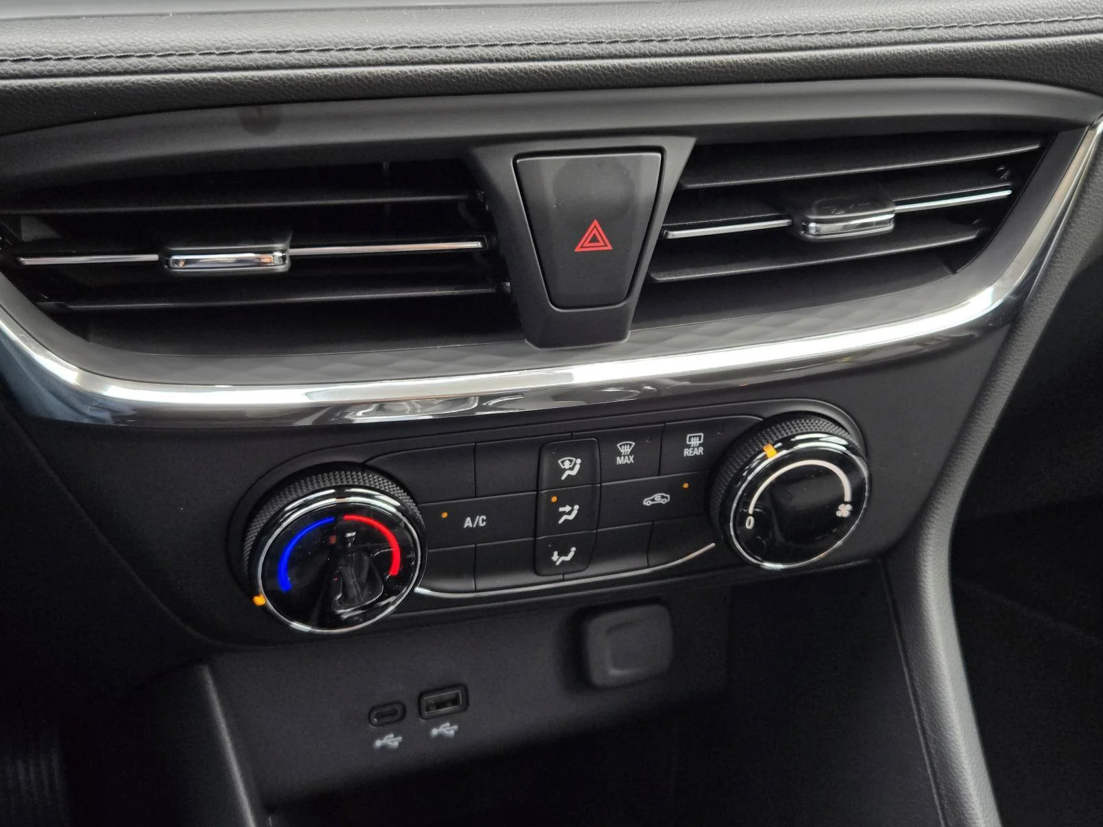 2026 Buick Encore GX Preferred - Photo 11
