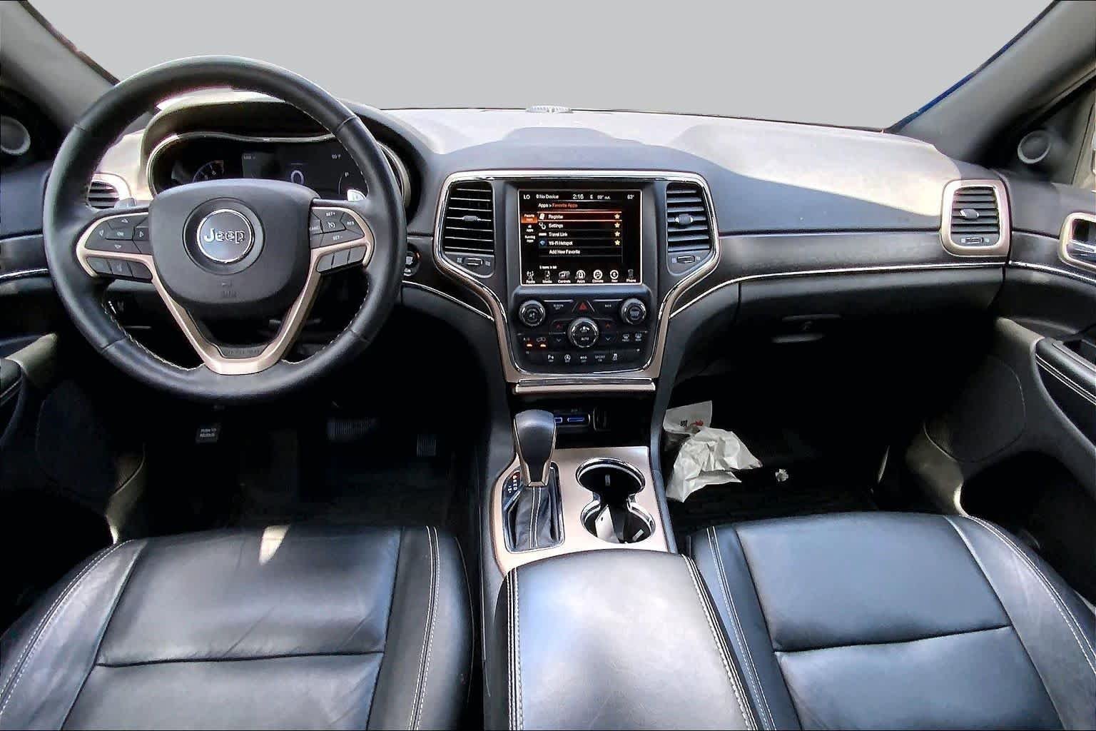 Used 2017 Bright White Clearcoat Jeep Limited image 16