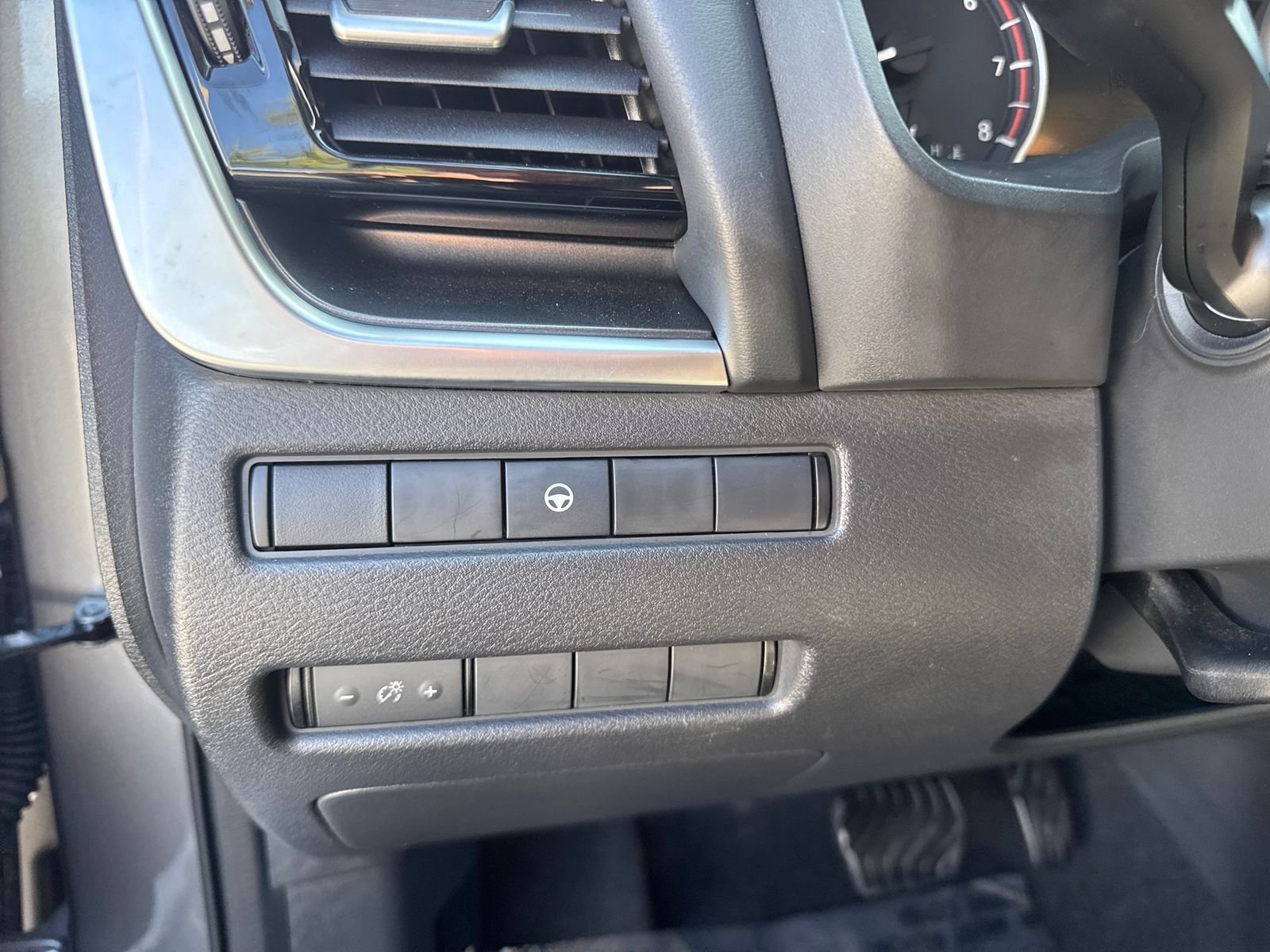 Certified Used 2022 Gray Nissan SV image 22