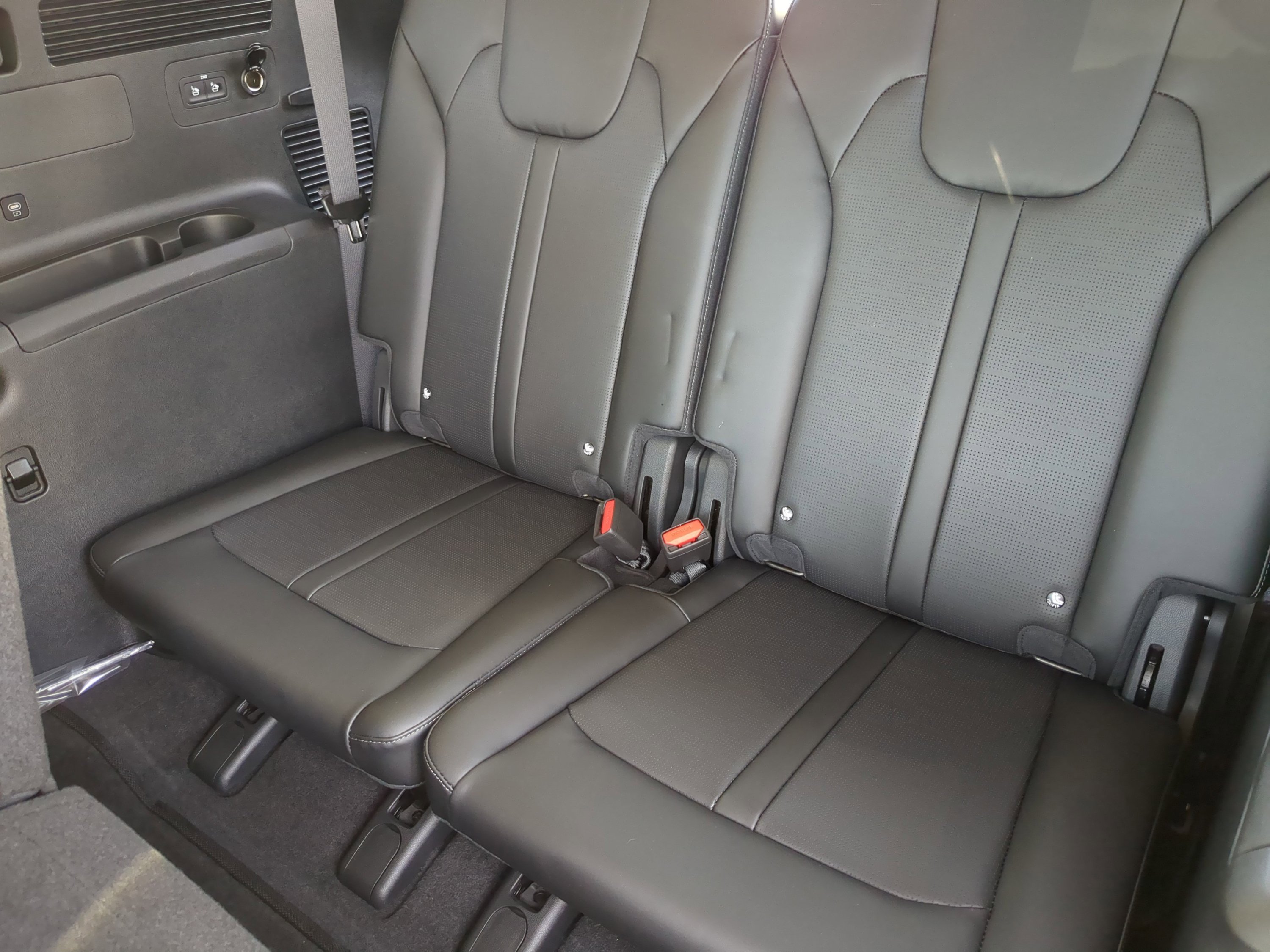 New 2026 Ivory Silver Kia S image 26