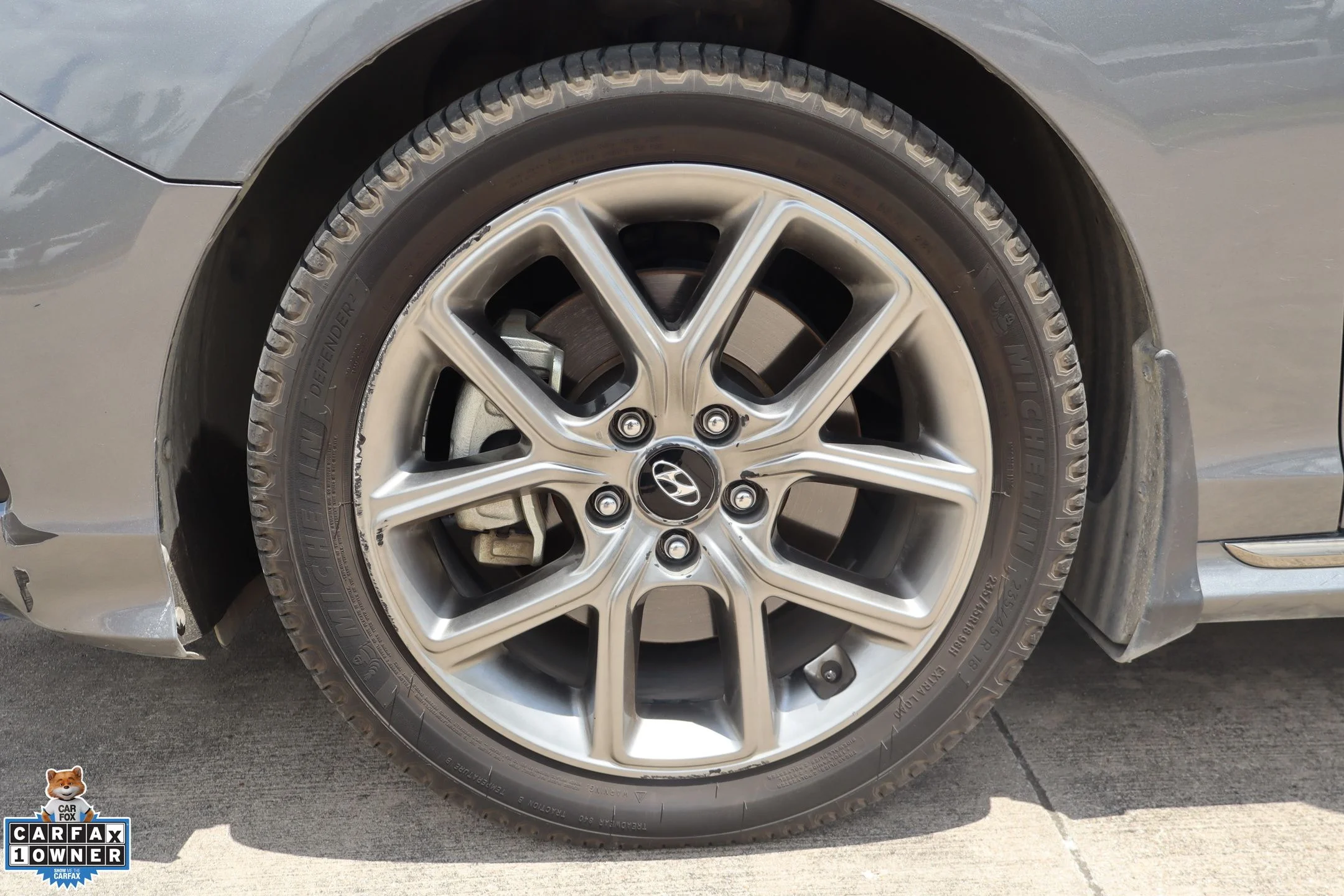 Used 2018 Gray Hyundai Limited image 10