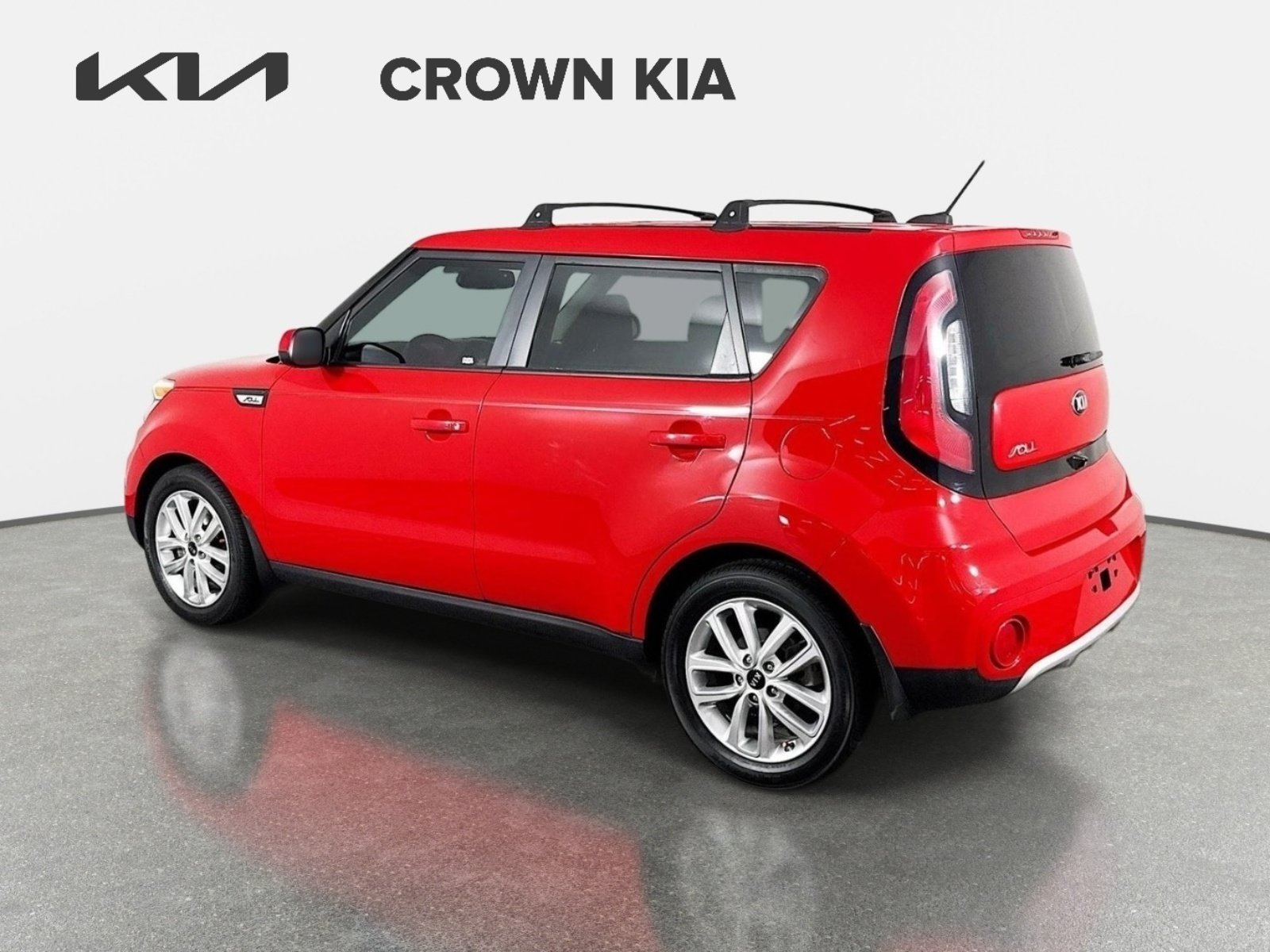 Used 2017 Inferno Red Kia + image 7