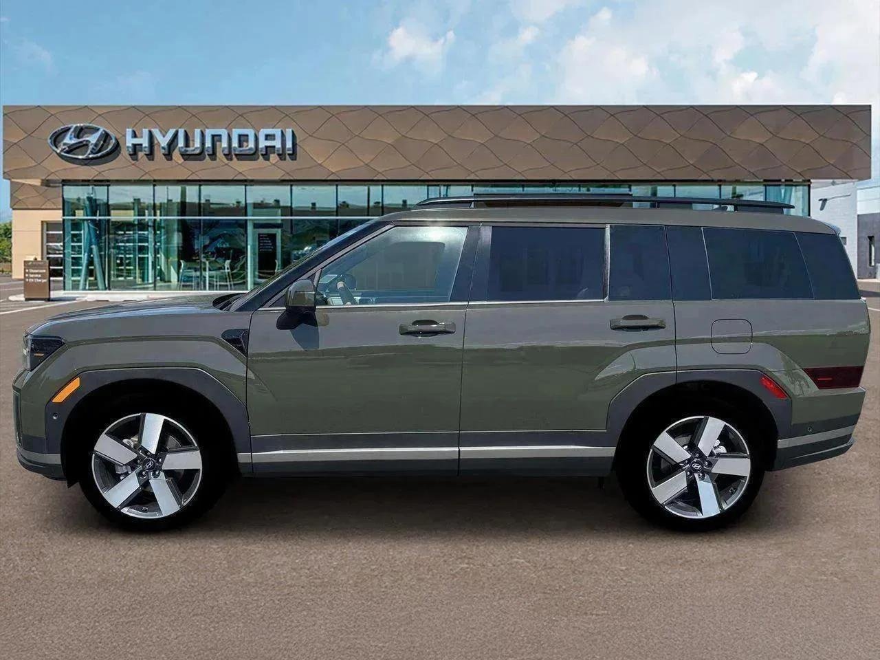 New 2026 Rockwood Green Hyundai Limited FWD image 3
